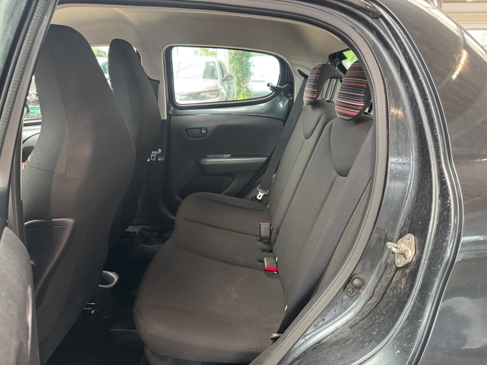 Citroën C1 1,0 VTi Shine 5d