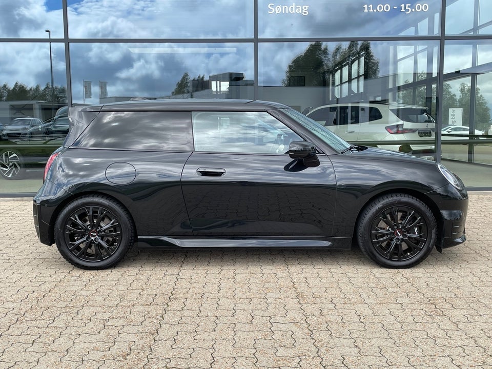 MINI Cooper SE JCW Trim XL 3d