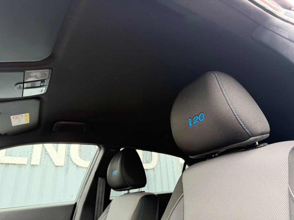 Hyundai i20 1,25 EM-Edition 5d