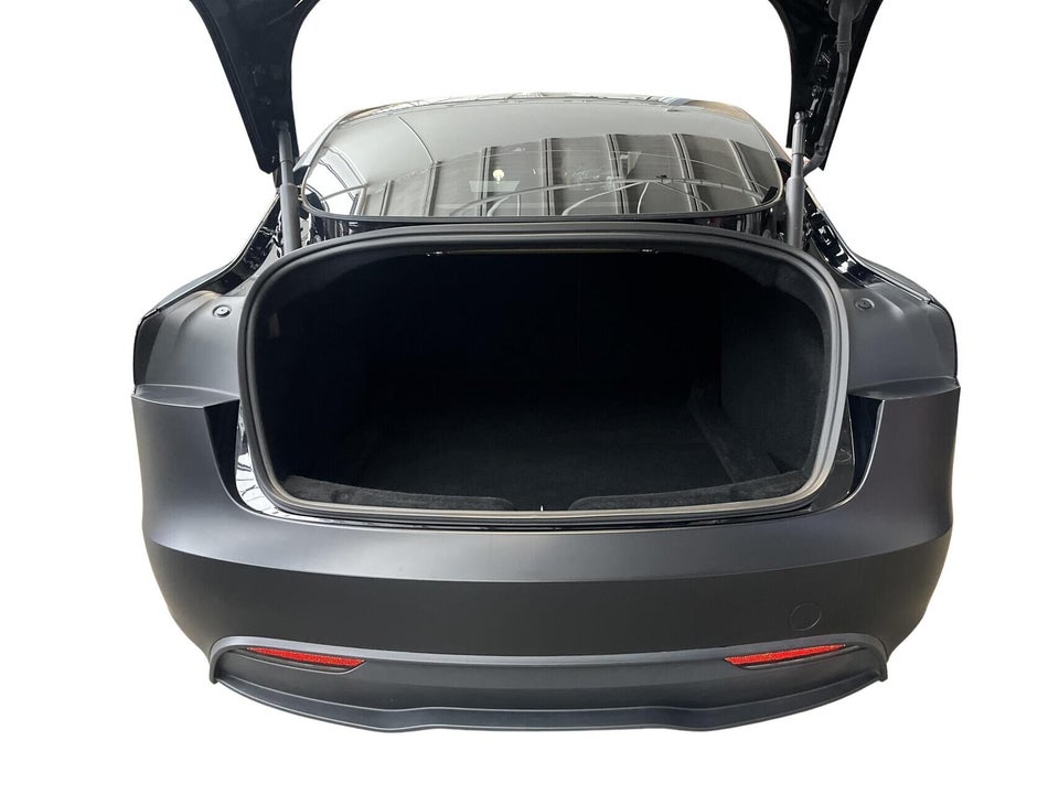 Tesla Model 3 Long Range AWD 4d