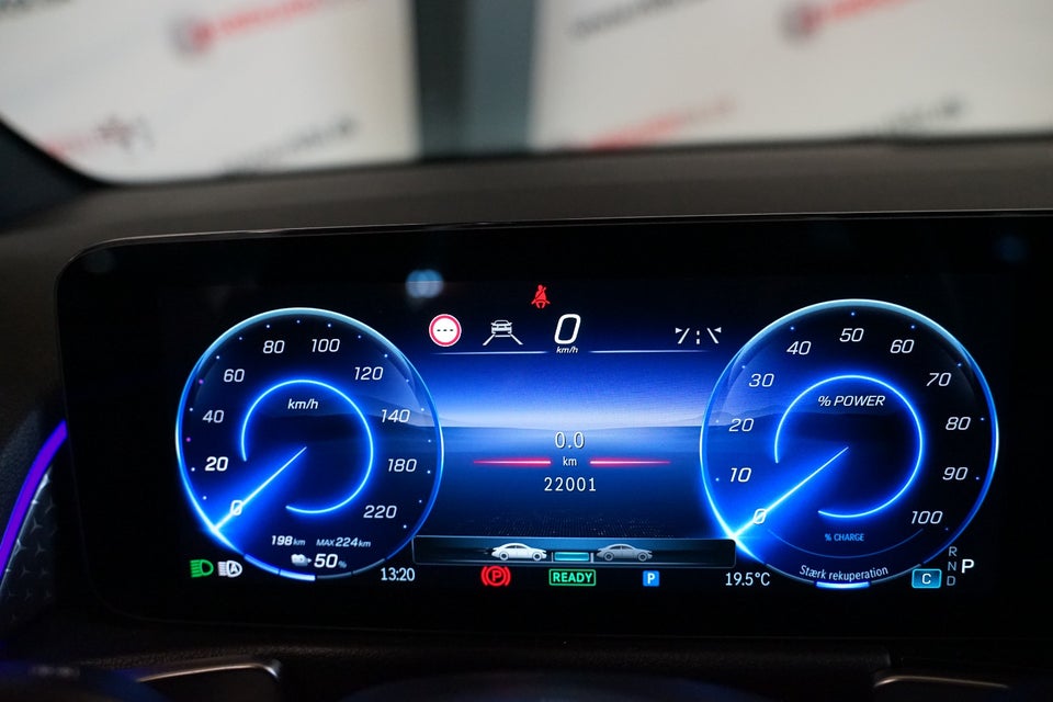 Mercedes EQB300 Progressive 4Matic 5d