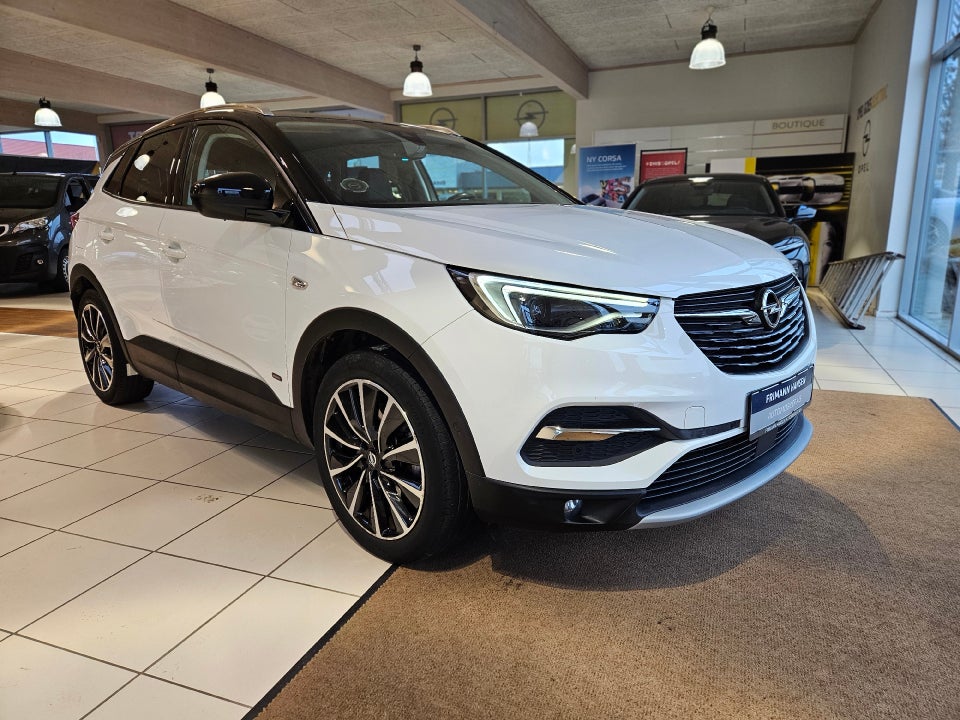 Opel Grandland X 1,6 Hybrid Ultimate aut. 5d
