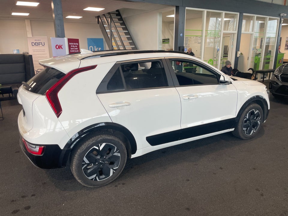 Kia Niro 64 EV Inspiration 5d