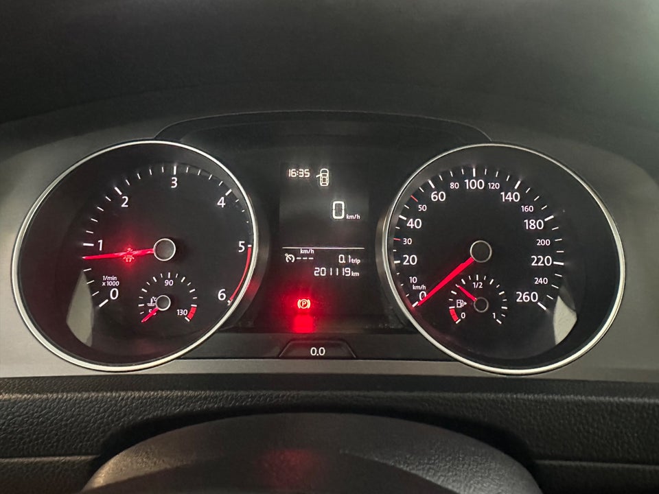 VW Golf VII 1,6 TDi 110 BlueMotion 5d