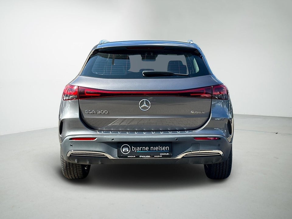 Mercedes EQA300 AMG Line 4Matic 5d