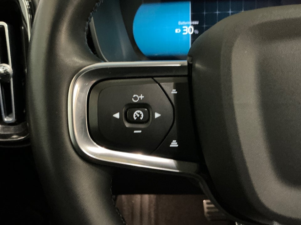 Volvo XC40 P8 ReCharge Twin Pro 5d