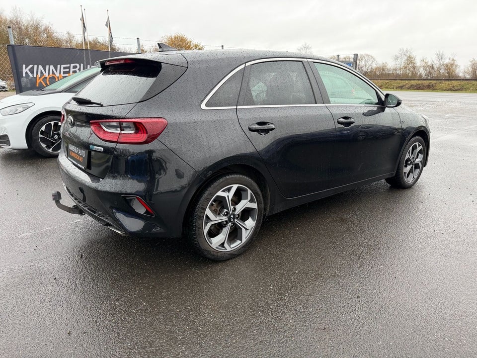 Kia Ceed 1,6 CRDi 136 Comfort SW 5d