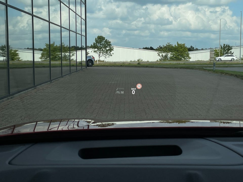 Ford Explorer 84 Premium Extended Range AWD 5d