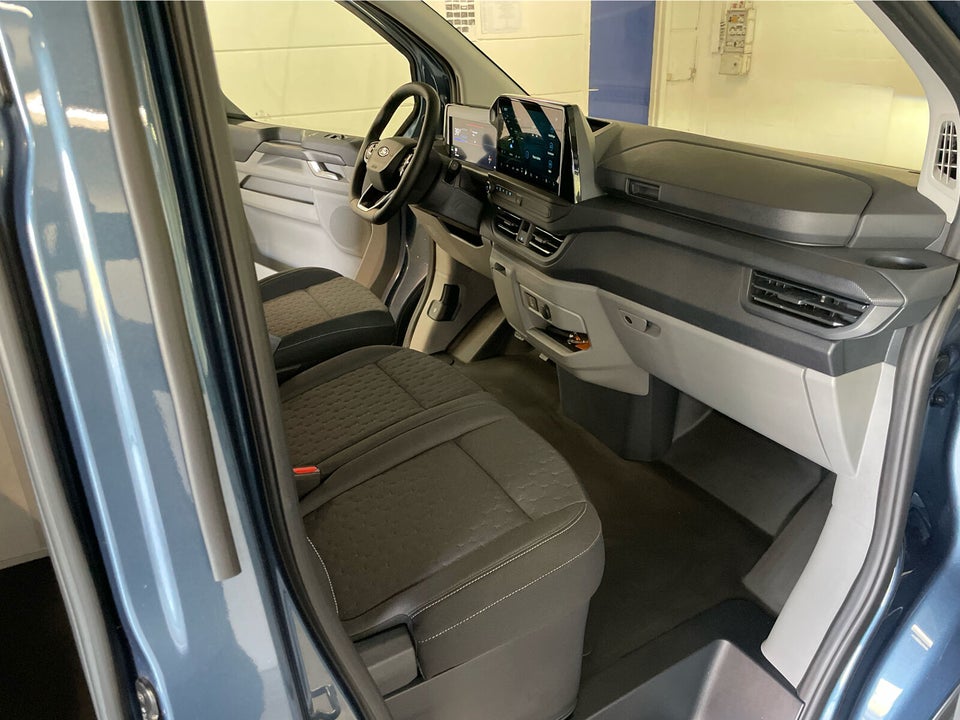 Ford E-Transit Custom 320 L1 71 Limited Mandskabsvogn
