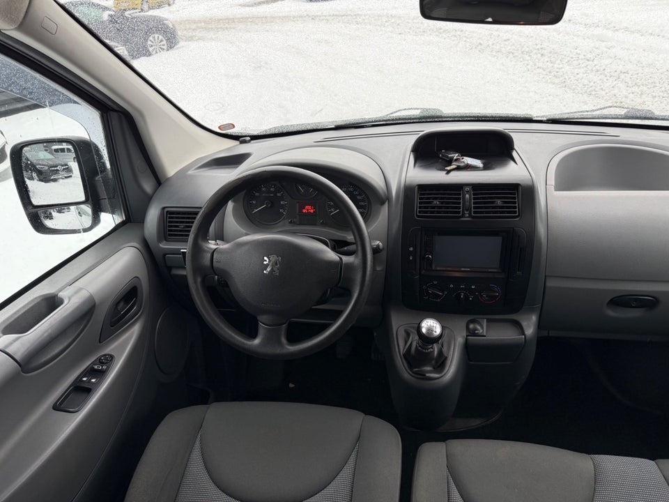 Peugeot Expert Tepee 2,0 HDi 163 Executive L1 8prs 4d