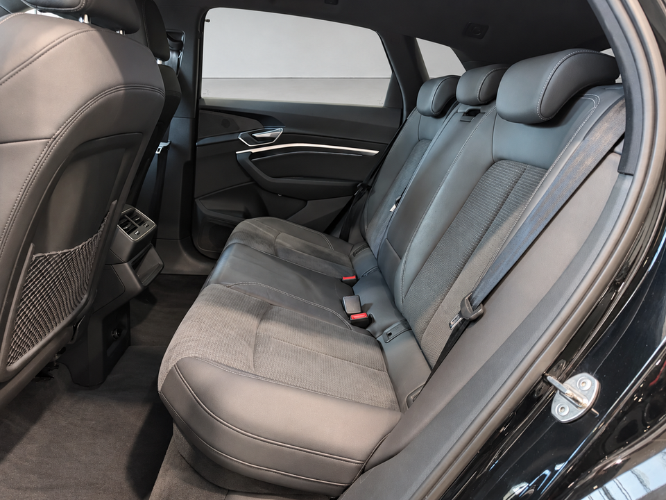 Audi e-tron 55 S-line quattro 5d
