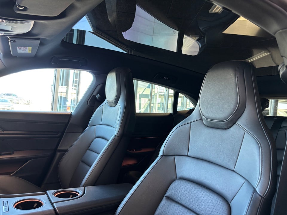 Porsche Taycan Performance+ Sport Turismo 5d