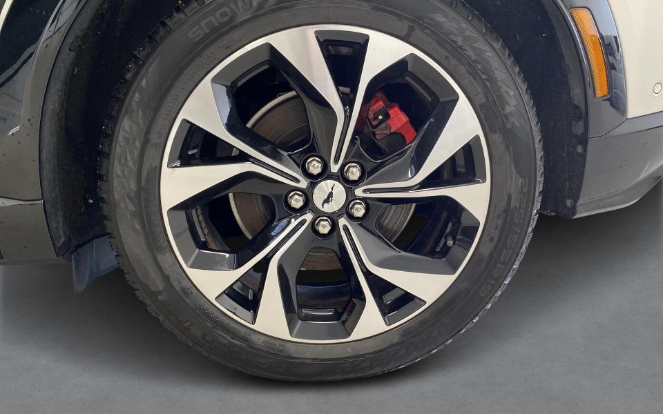 Ford Mustang Mach-E 88 Extended Range AWD 5d