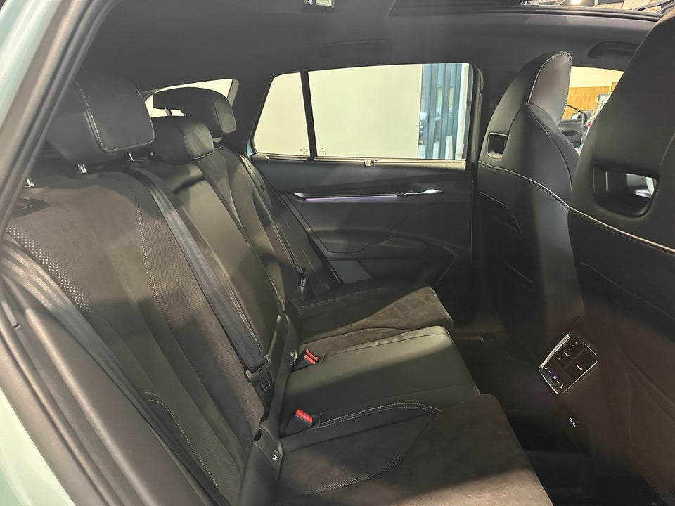 Skoda Enyaq 80 iV Sportline 5d