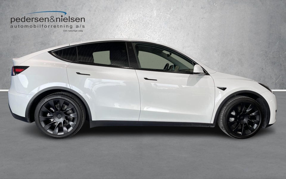 Tesla Model Y RWD 5d