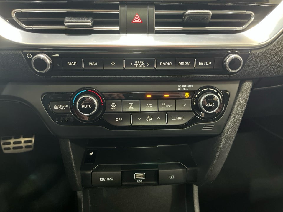 Kia e-Niro 64 Advance 5d