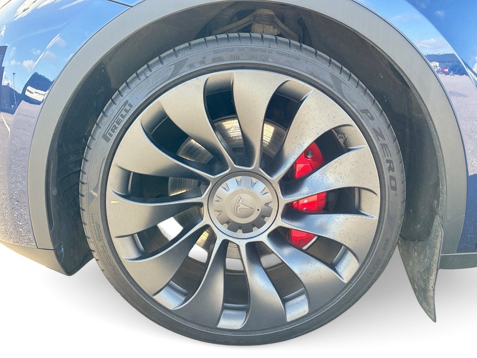 Tesla Model Y Performance AWD 5d
