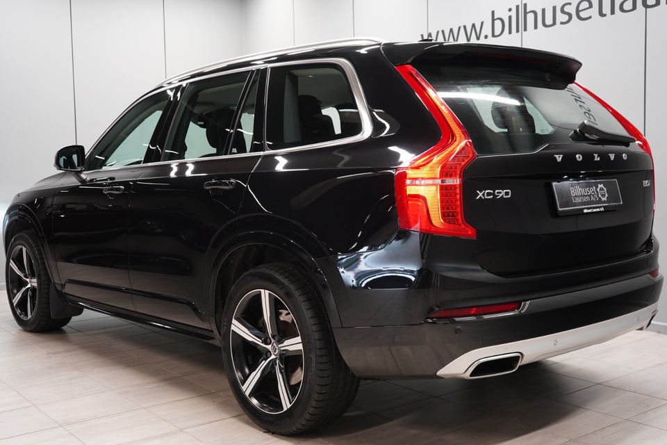 Volvo XC90 2,0 B5 235 Momentum aut. AWD Van 5d