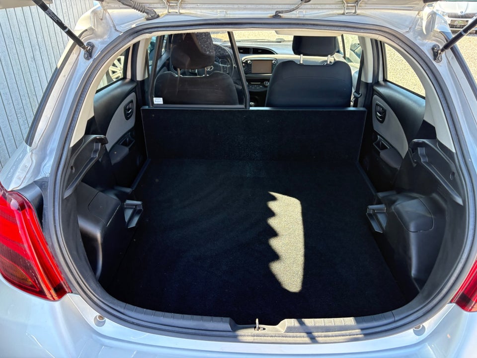 Toyota Yaris 1,5 Hybrid H2 Komfort e-CVT Van 5d