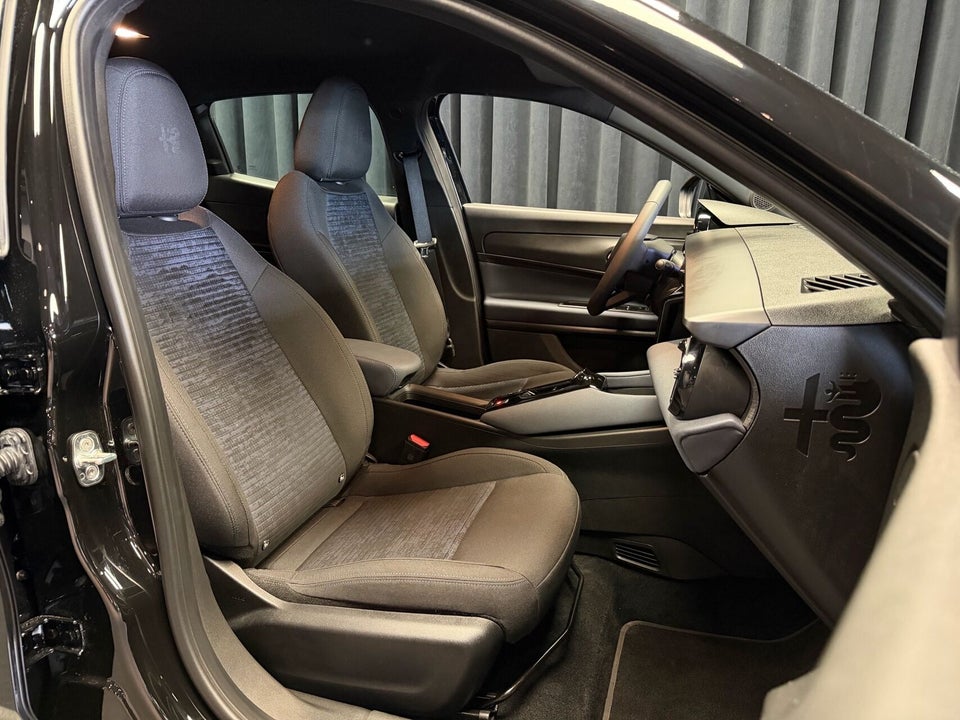 Alfa Romeo Junior Elettrica Core 5d