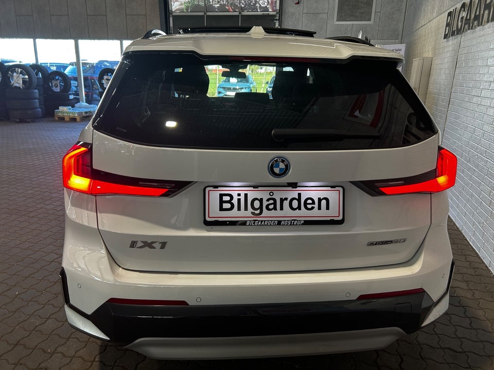 BMW iX1 eDrive20 X-Line 5d