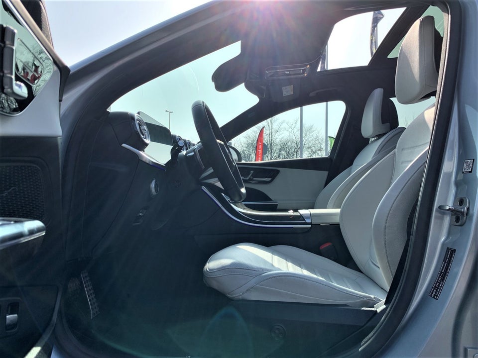 Mercedes C300 e 2,0 AMG Line stc. aut. 5d