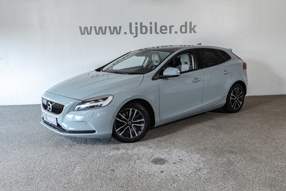 Volvo V40 2,0 D3 150 Momentum aut. 5d