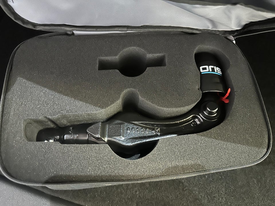 Tesla Model Y Long Range AWD 5d