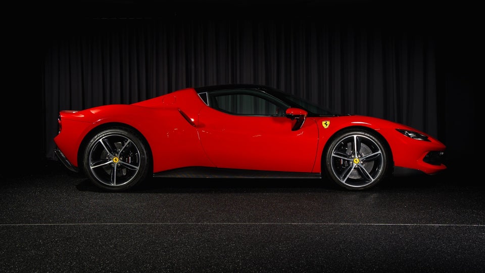 Ferrari 296 GTB 2,9 DCT 2d