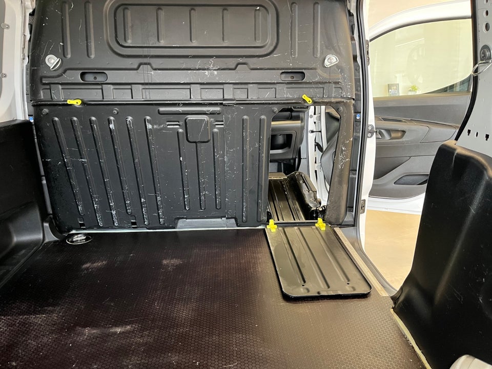 Peugeot Partner 1,5 BlueHDi 100 L2V2 Plus Van