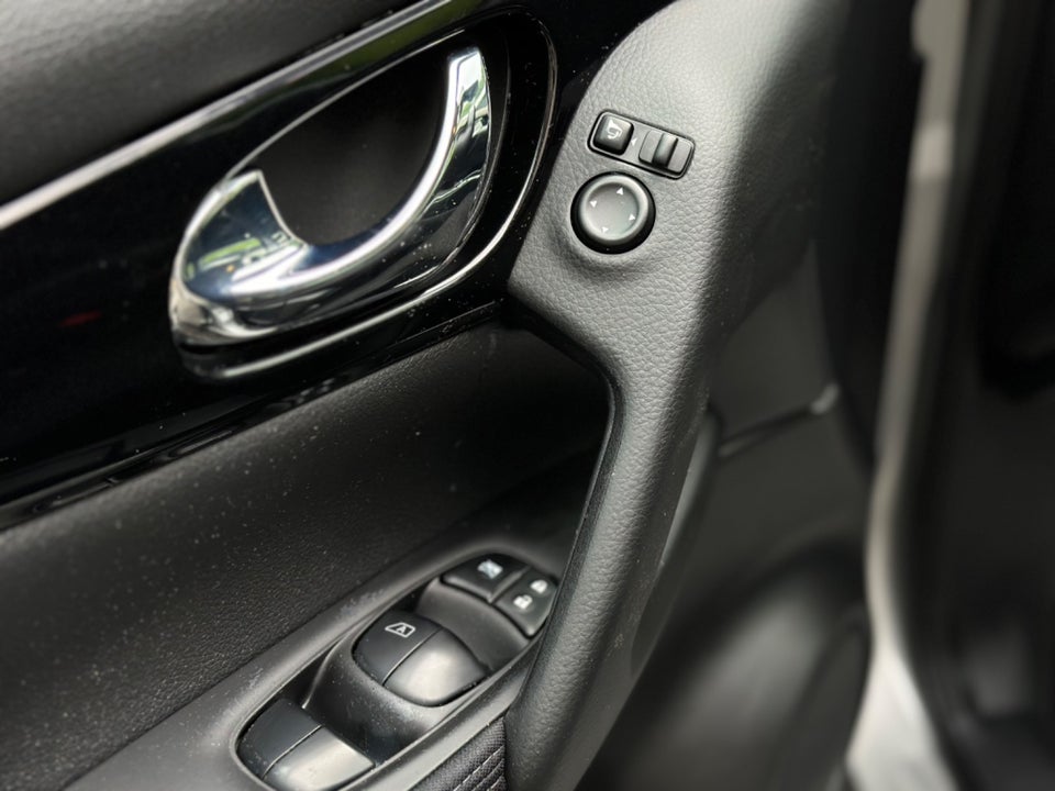 Nissan Qashqai 1,2 Dig-T 115 Tekna X-tr. 5d