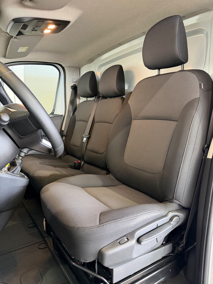 Renault Trafic 2,0 dCi 150 L2H1 Tekno