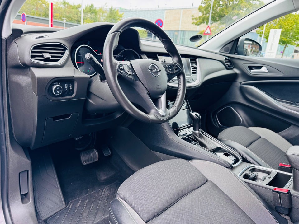 Opel Grandland X 1,6 CDTi 120 Innovation aut. 5d