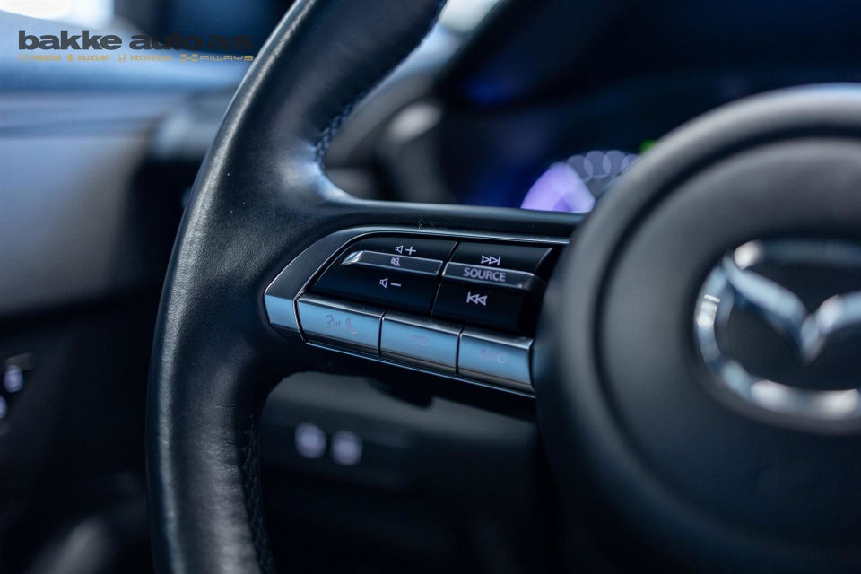 Mazda MX-30 e-SkyActiv Sky 5d