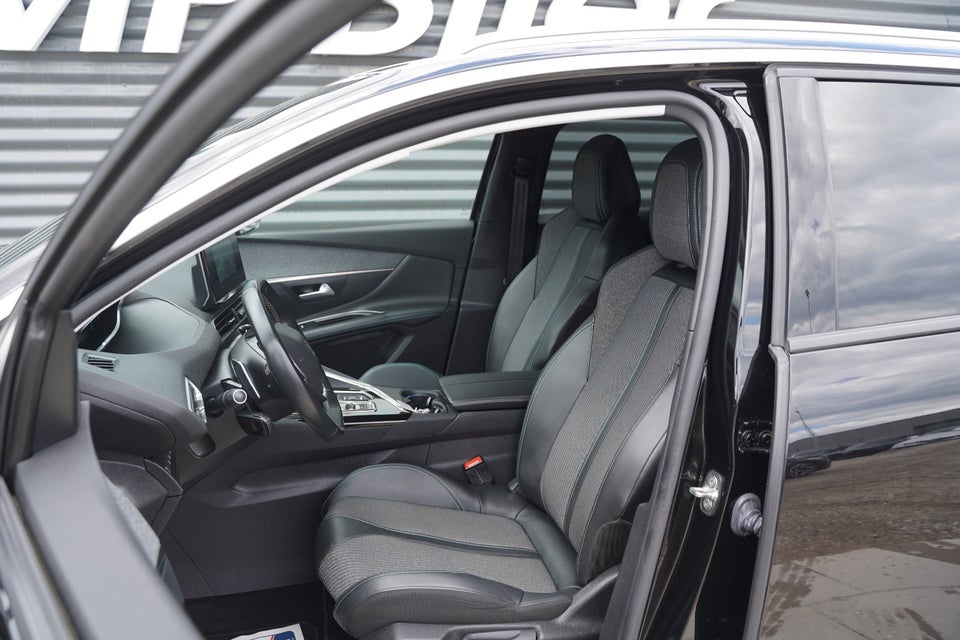 Peugeot 3008 1,6 Hybrid Allure Pack EAT8 5d
