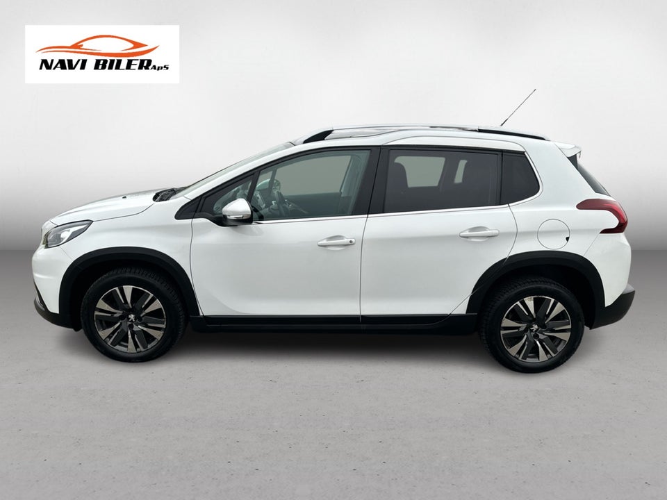 Peugeot 2008 1,6 BlueHDi 100 Selection Sky 5d