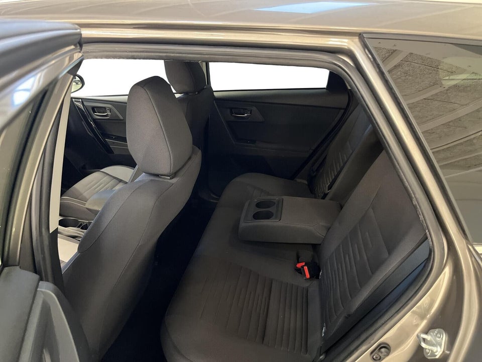 Toyota Auris 1,8 Hybrid H2 Comfort Touring Sports CVT 5d