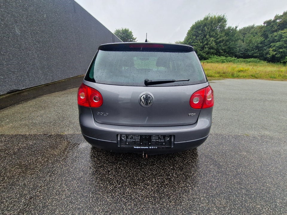 VW Golf V 1,9 TDi 105 Comfortline 5d