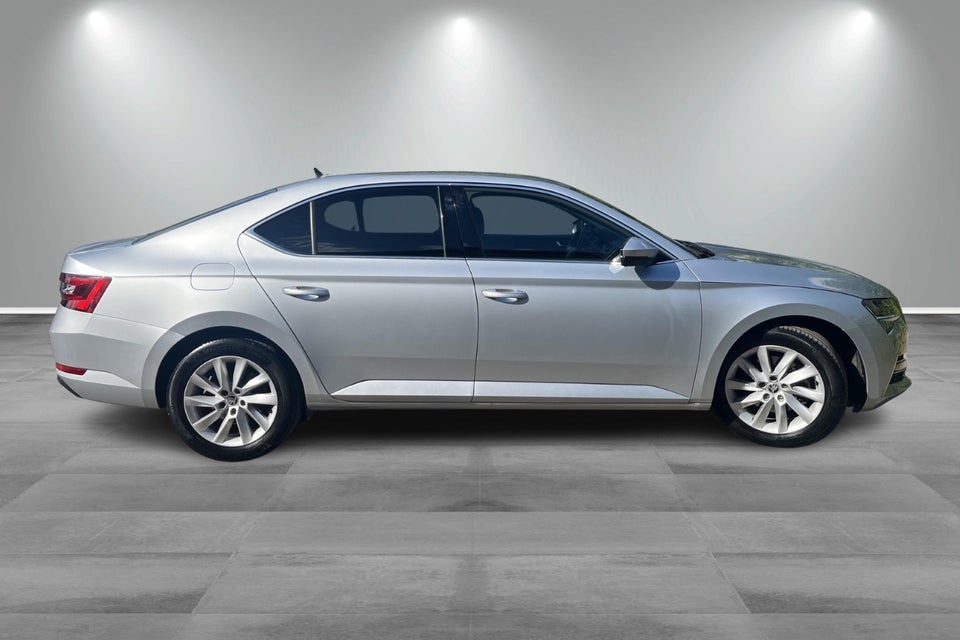 Skoda Superb 1,4 TSi iV Plus DSG 5d