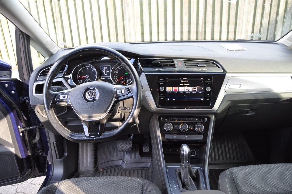 VW Touran 1,6 TDi 115 Comfortline DSG 7prs 5d