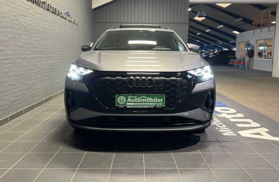 Audi Q4 e-tron 45 S-line 5d