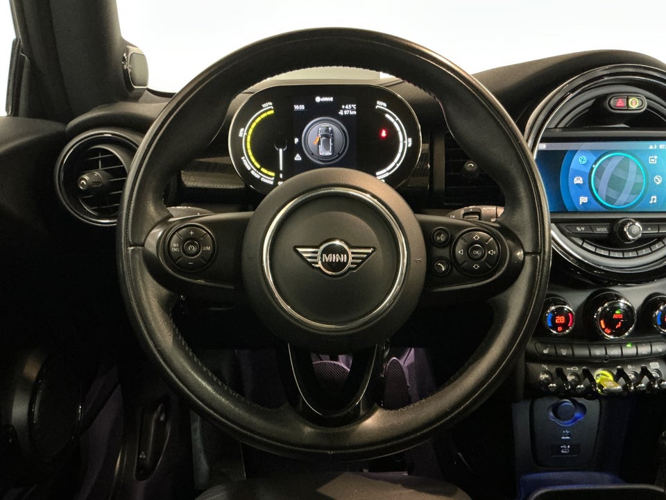 MINI Cooper SE Maximise 3d