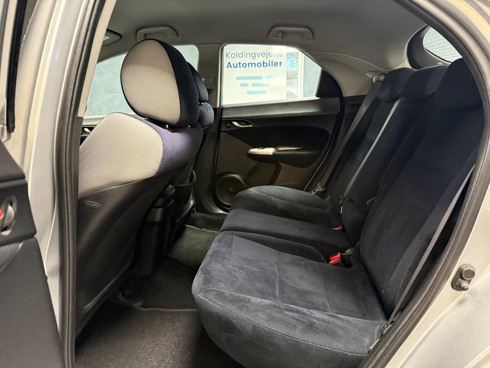 Honda Civic 1,8 Sport 5d