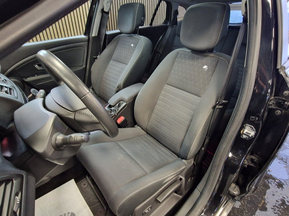 Renault Megane III 1,5 dCi 110 Dynamique Sport Tourer 5d