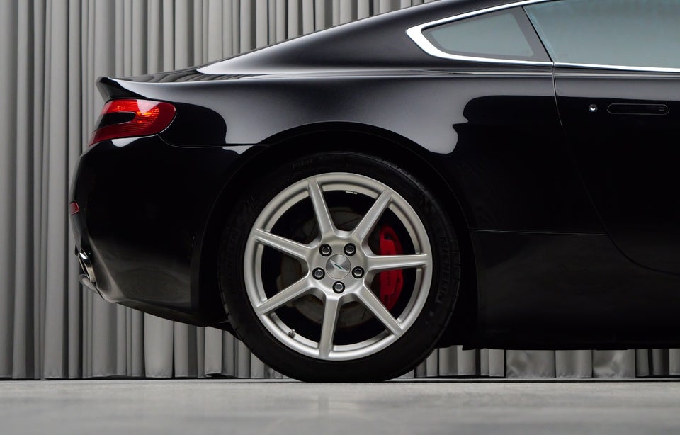 Aston Martin V8 Vantage 4,3 Coupé 2d