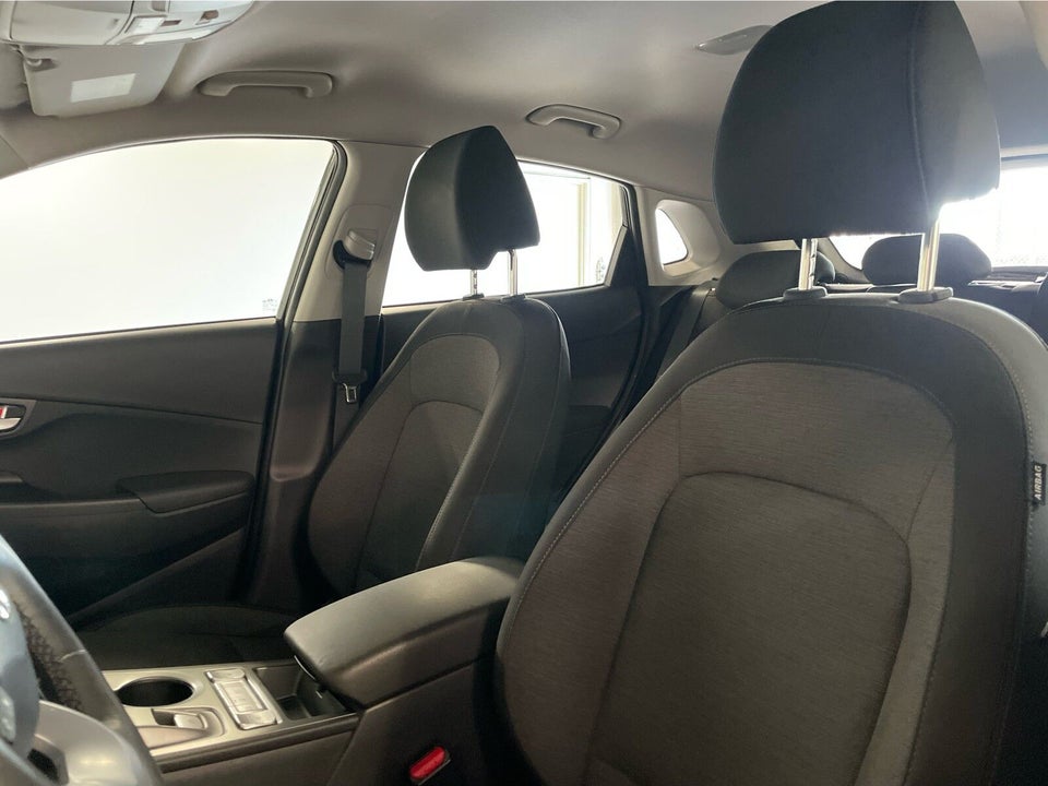 Hyundai Kona 39 EV Select 5d