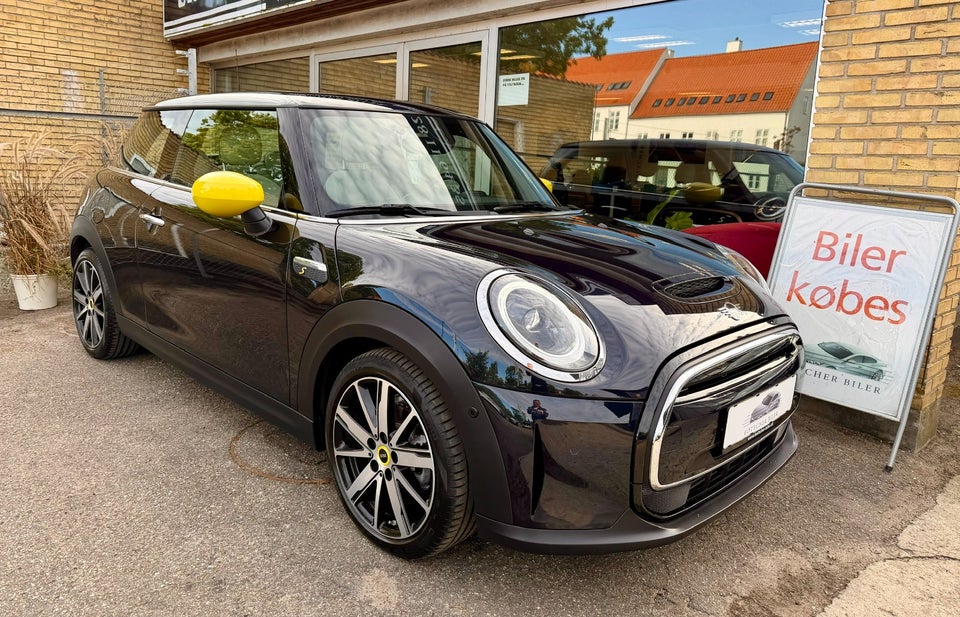 MINI Cooper SE Resolute Edition 3d