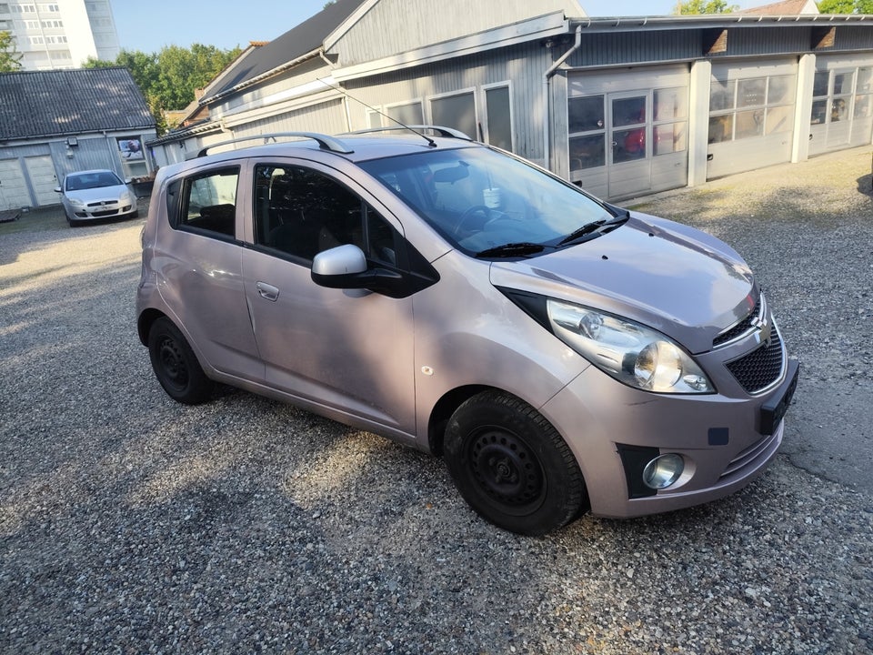 Chevrolet Spark 1,0 LS 5d