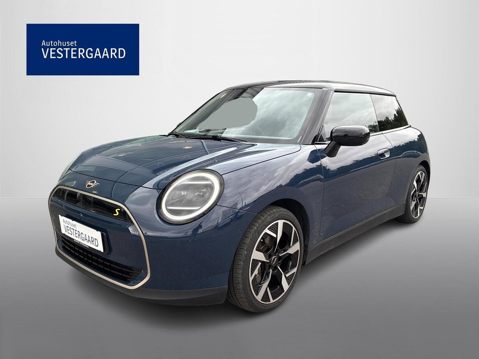 MINI Cooper SE Favoured Trim XL 3d