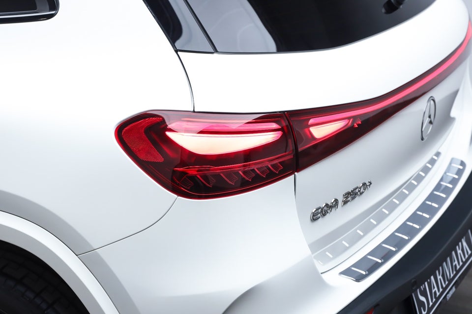Mercedes EQA250+ AMG Advance 5d